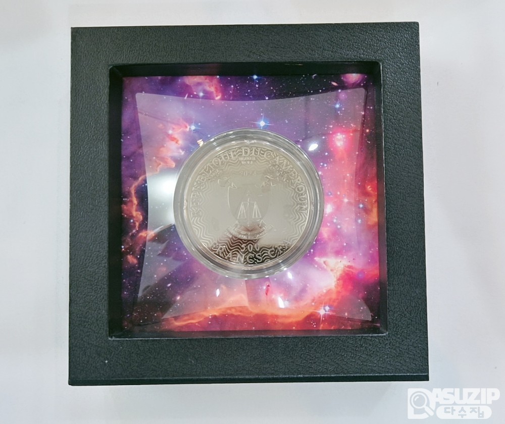 은화: NGC 1232 나선 은하를 묘사한 기념 은화(17.5g) 액면가: 500프랑 2024년 700개 한정판