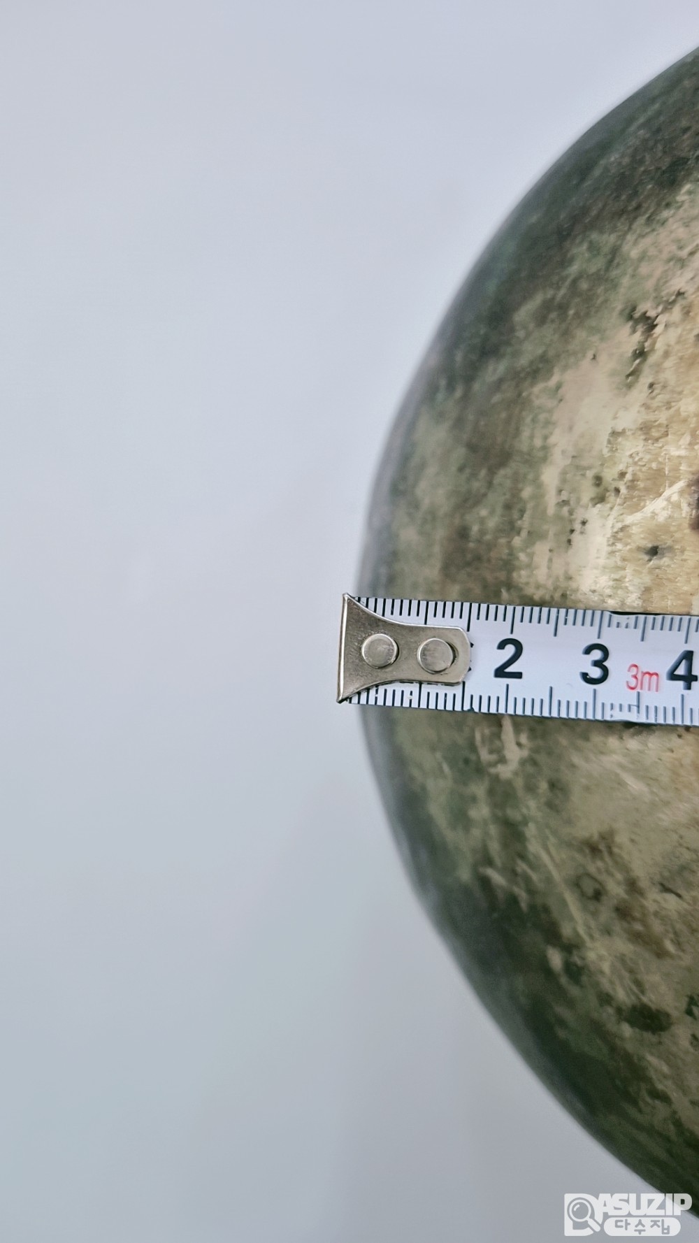 방자유기 : 요강(大) 70년 이상은 되어 보이는 두꺼운 방짜유기입니다.