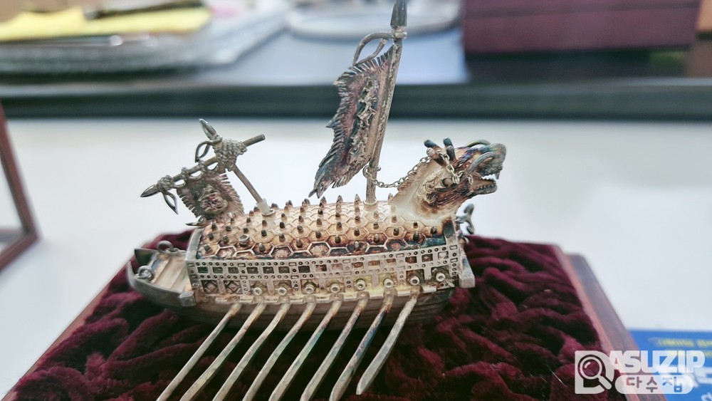 순 은 작품 : 이순신 거북선 순은 제품으로 60돈(255g=8.9 9oz)