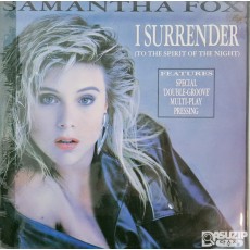 1980년대 영국의 모델이자 가수 Samantha Fox의 'I Surrender (To the Spirit of the Night)'