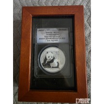 귀한 2015년 중국 팬더 10위안 은화  'First Day of Issue' (최초 발행일) 라벨  500개 중 367번째  MS70 등급